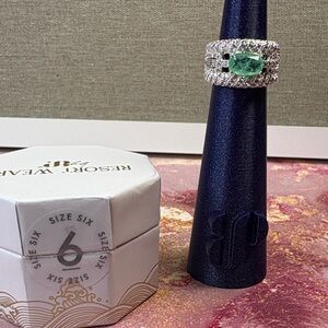 Dazzling Silver and Green Gemstone Ring